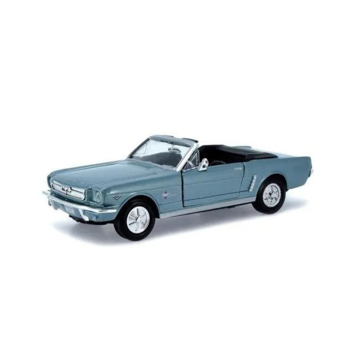 Motormax 1:24 1964 Ford Mustang (Convertible) Light Blue