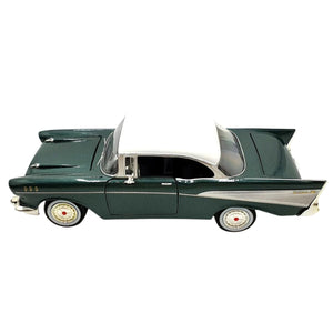 Motormax 1957 Chevy Bel Air Scale 1:24 Diecast Vehicle Metallic Green