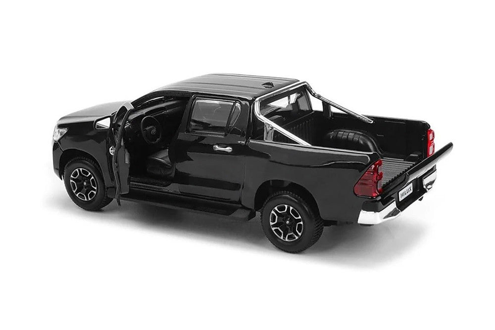 Maisto Scale 1:27 Toyota Hilux Double Cab - Black
