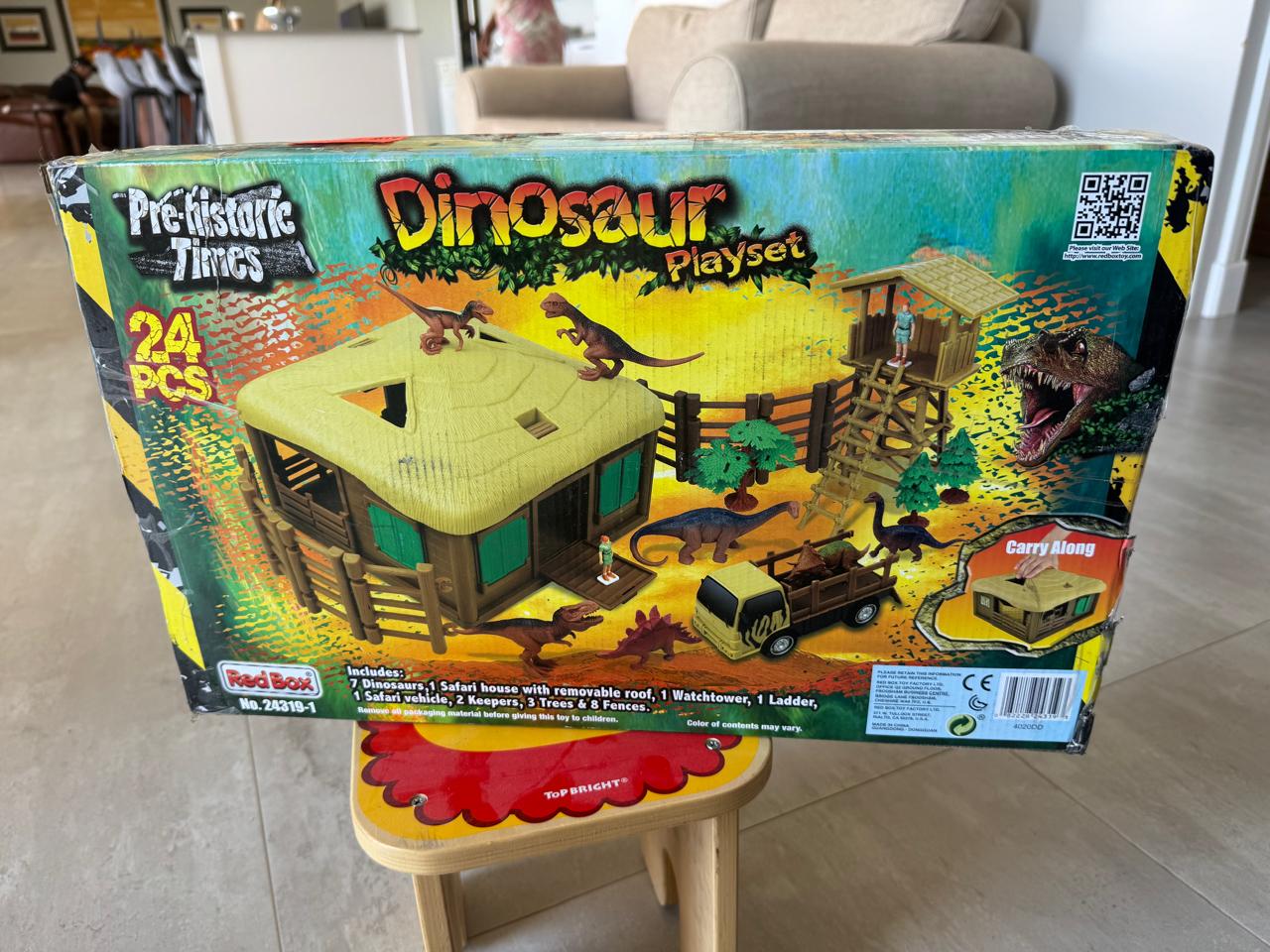 Prehistoric Times Dinosaur Playset - Box Damage