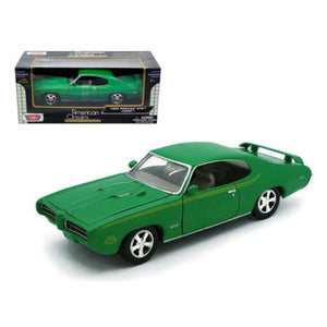 Motormax 1:24 1969 Pontiac GTO Judge GREEN