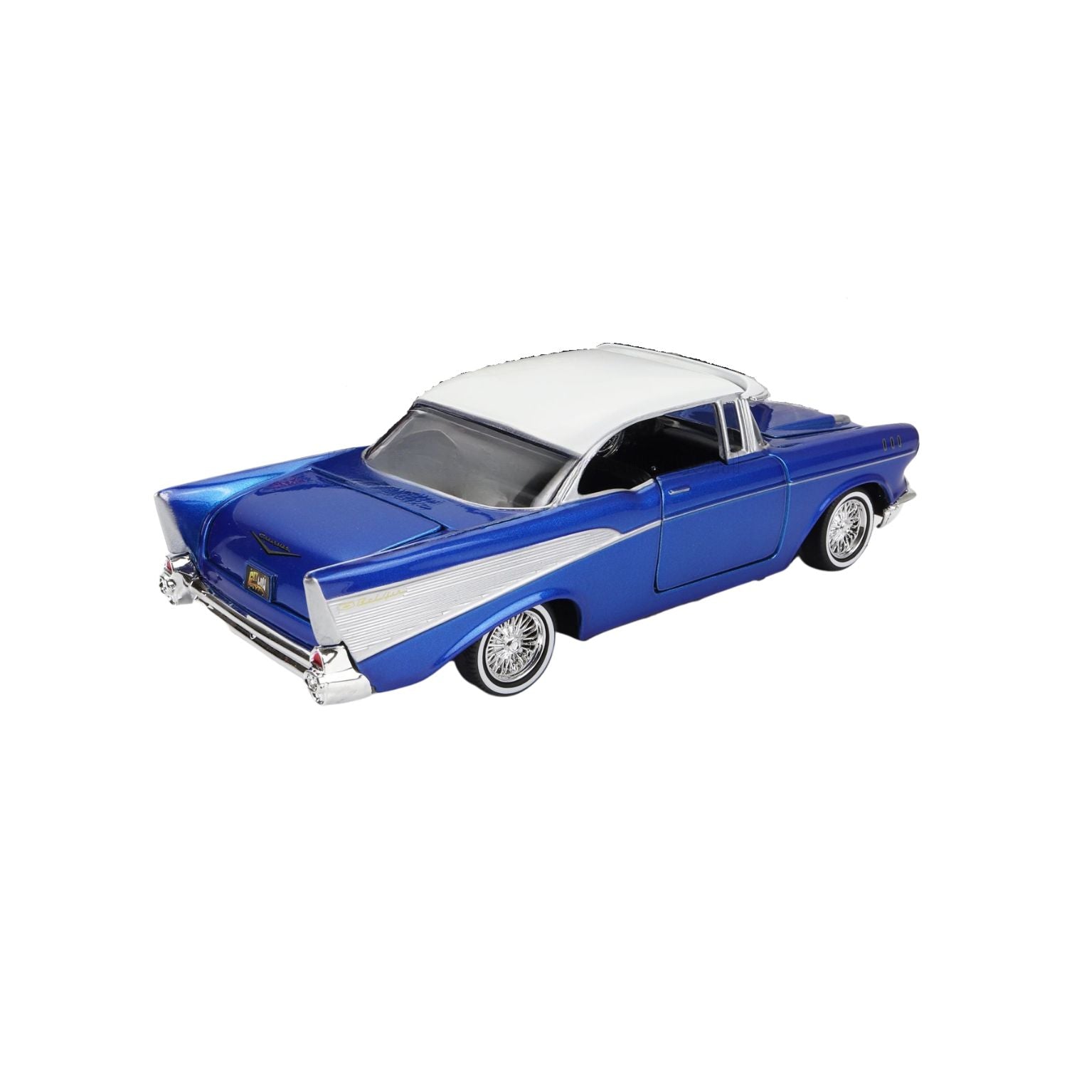 Motormax Get Low Series Diecast Scale Model – 1957 Chevy Bel Air - Candy Blue / White Scale 1:24