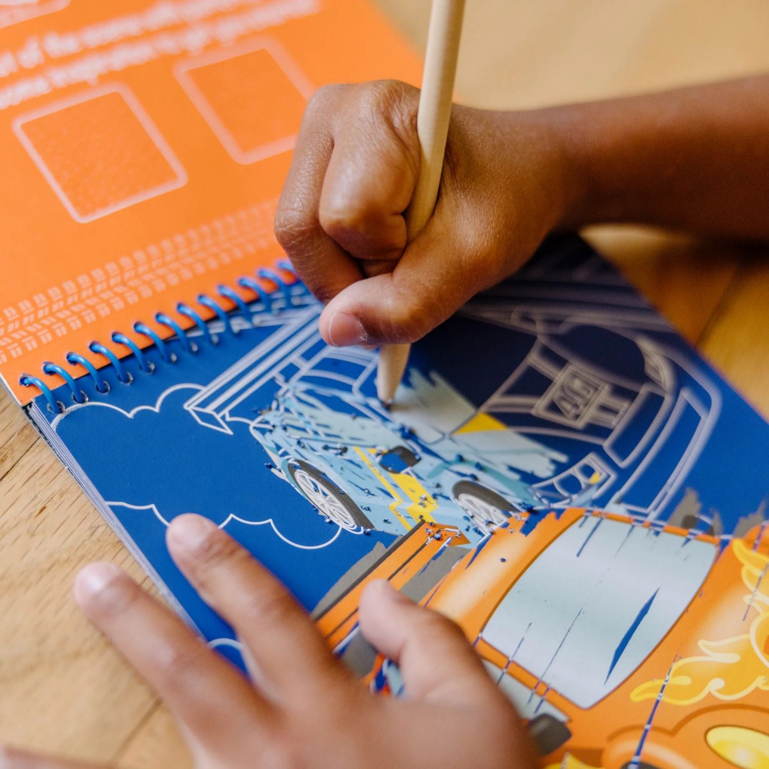 Melissa & Doug On-the-Go Scratch Art Bundle - Favourite Things & Vehicles (2-Pack) - Mess-Free Educational Activity
