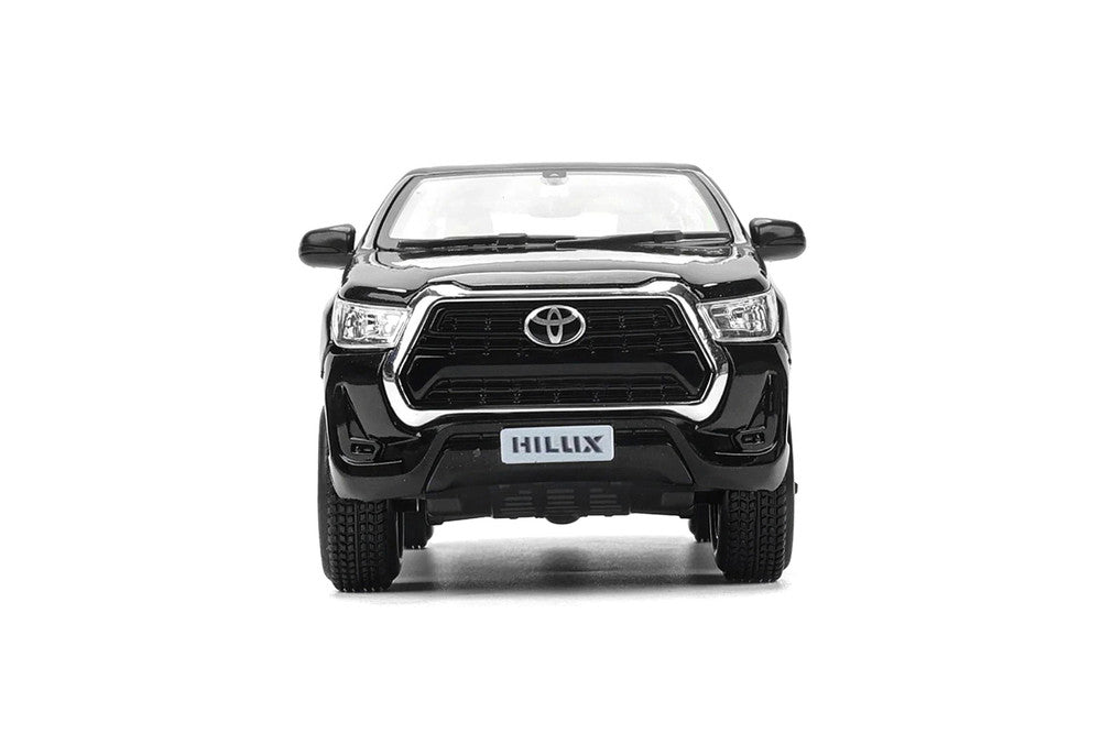 Maisto Scale 1:27 Toyota Hilux Double Cab - Black