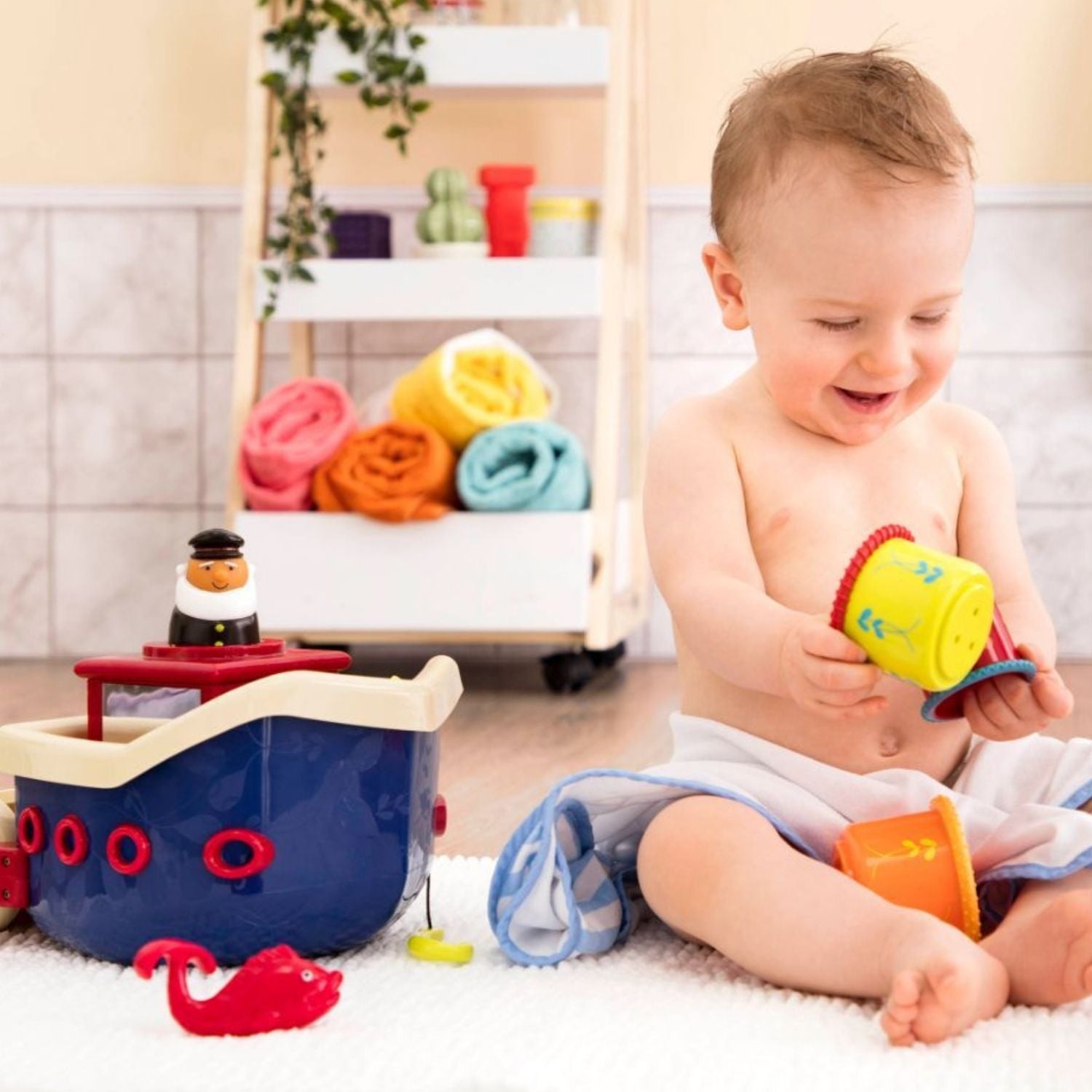 B. Toys Fish And Splish Bath Boat