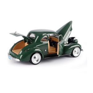 Motormax Chevrolet Coupe Arabian Green 1939 1:24 Scale Diecast Car