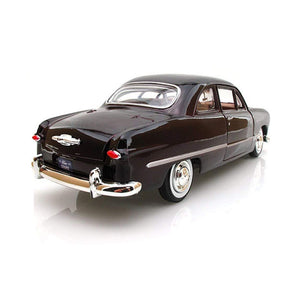 Motormax Ford Coupe Dark Burgundy 1949 1:24 Scale Diecast Car