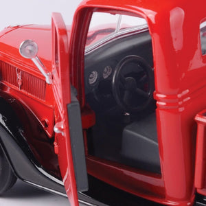 Motormax Ford Pickup Red 1937 1:24 Scale Diecast Car